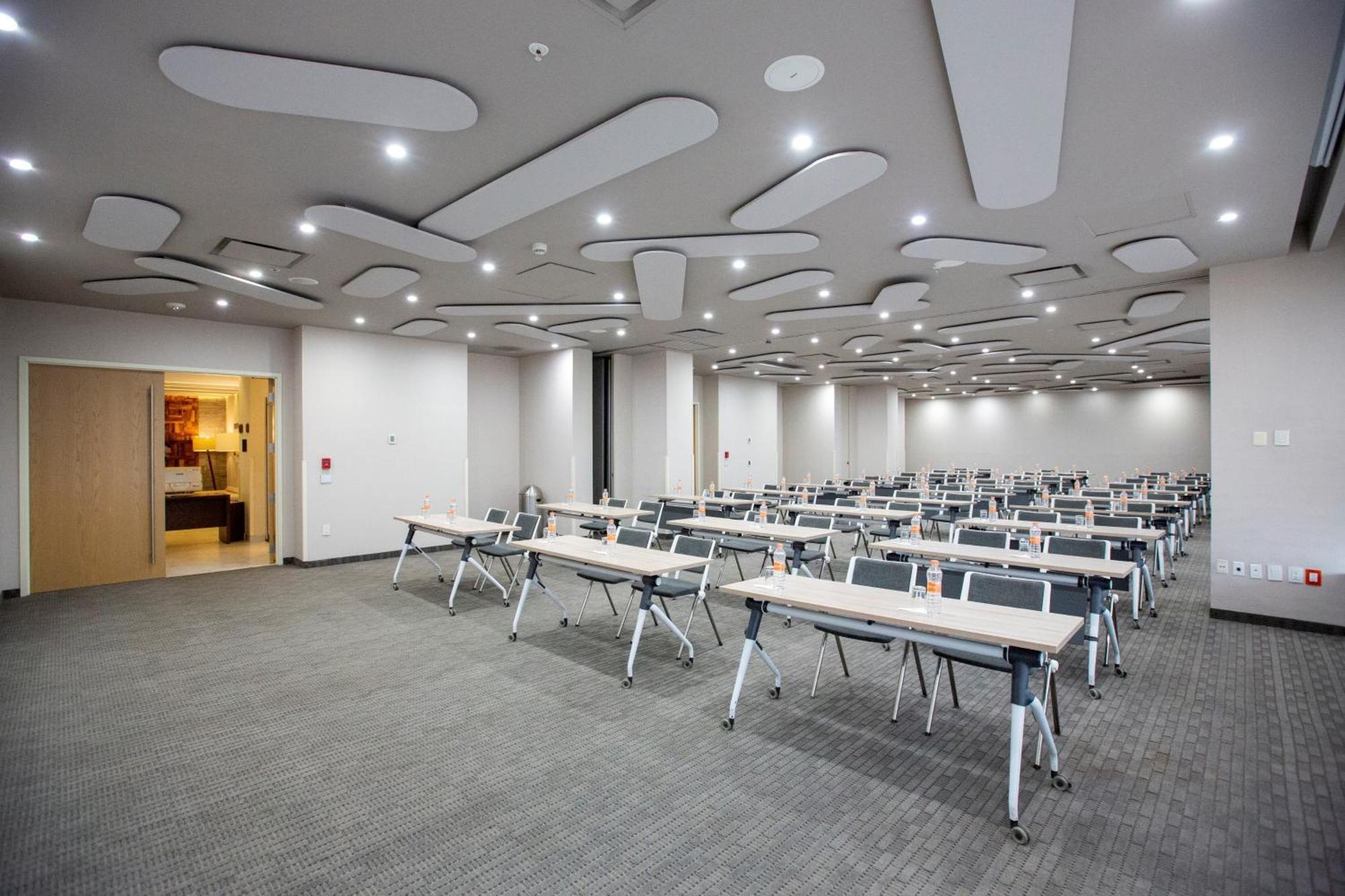 Metria Hotel León Exteriör bild Meeting room
