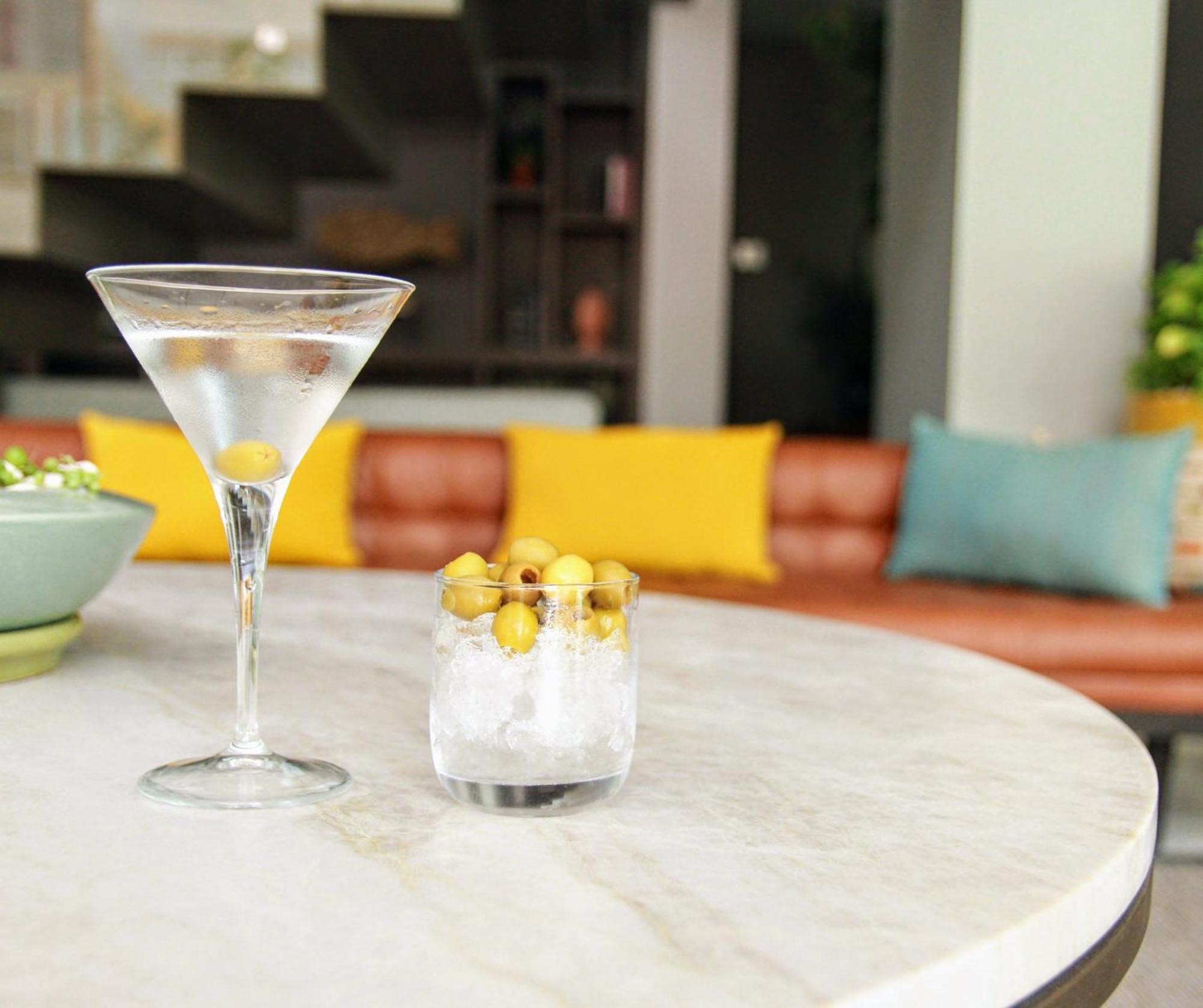 Metria Hotel León Exteriör bild A martini