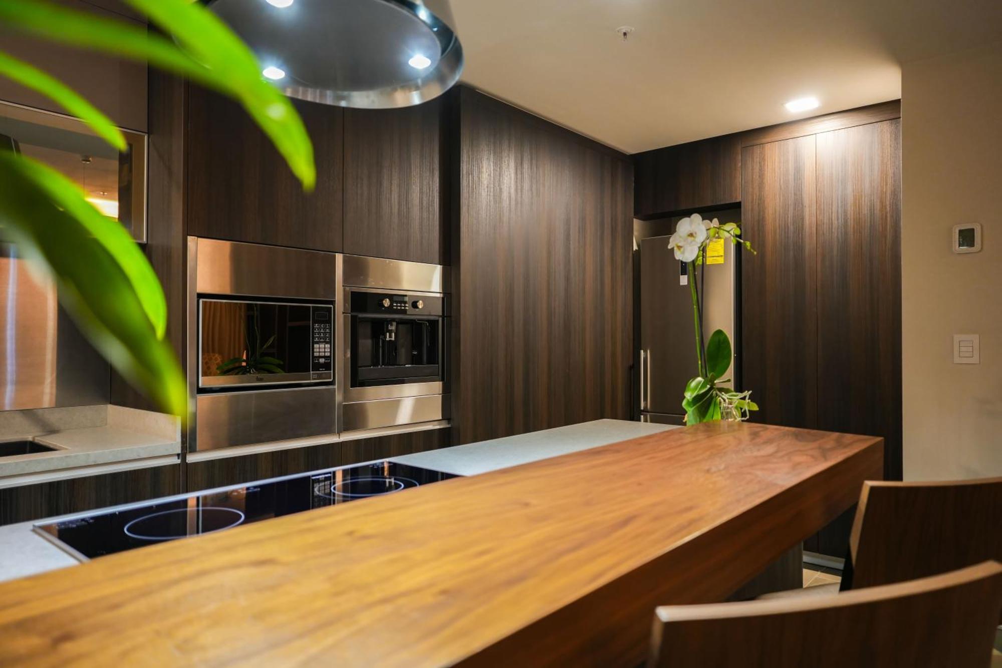Metria Hotel León Exteriör bild A modern kitchen